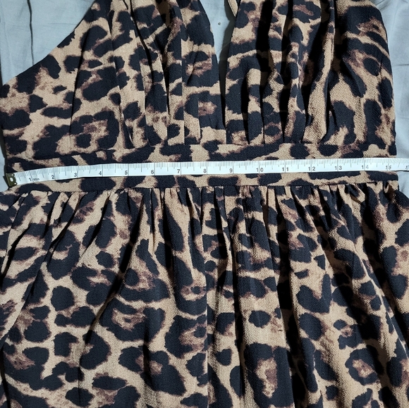 Leopard print dress - Picture 5 of 6